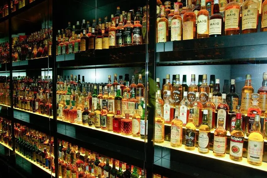 whisky-572025_1280.jpg whisky-572025_1280.jpg