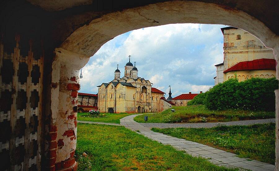 2020-11-02 Кирилло-Белозерский омнастырь реставрация3.jpg 2020-11-02 Кирилло-Белозерский омнастырь реставрация3.jpg